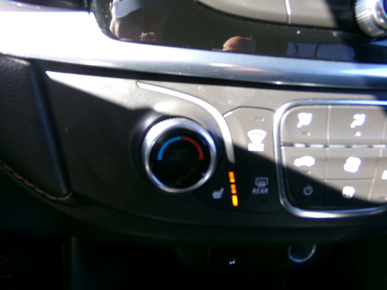 Used 2019 Chevrolet Traverse LT image 11