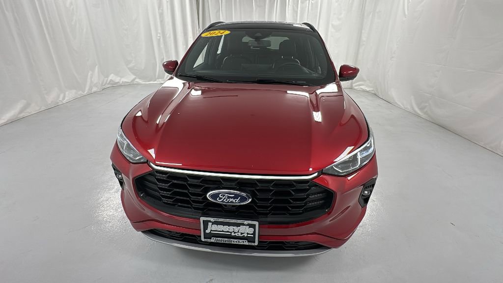 Used 2024 Ford Escape ST-Line Elite w/ Premium Technology Package image 8