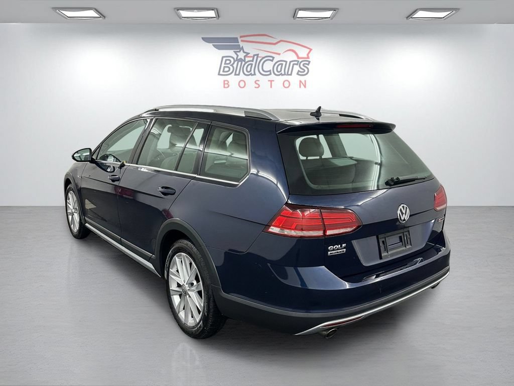 Used 2019 Volkswagen Golf Alltrack S AWD/4WD image 6