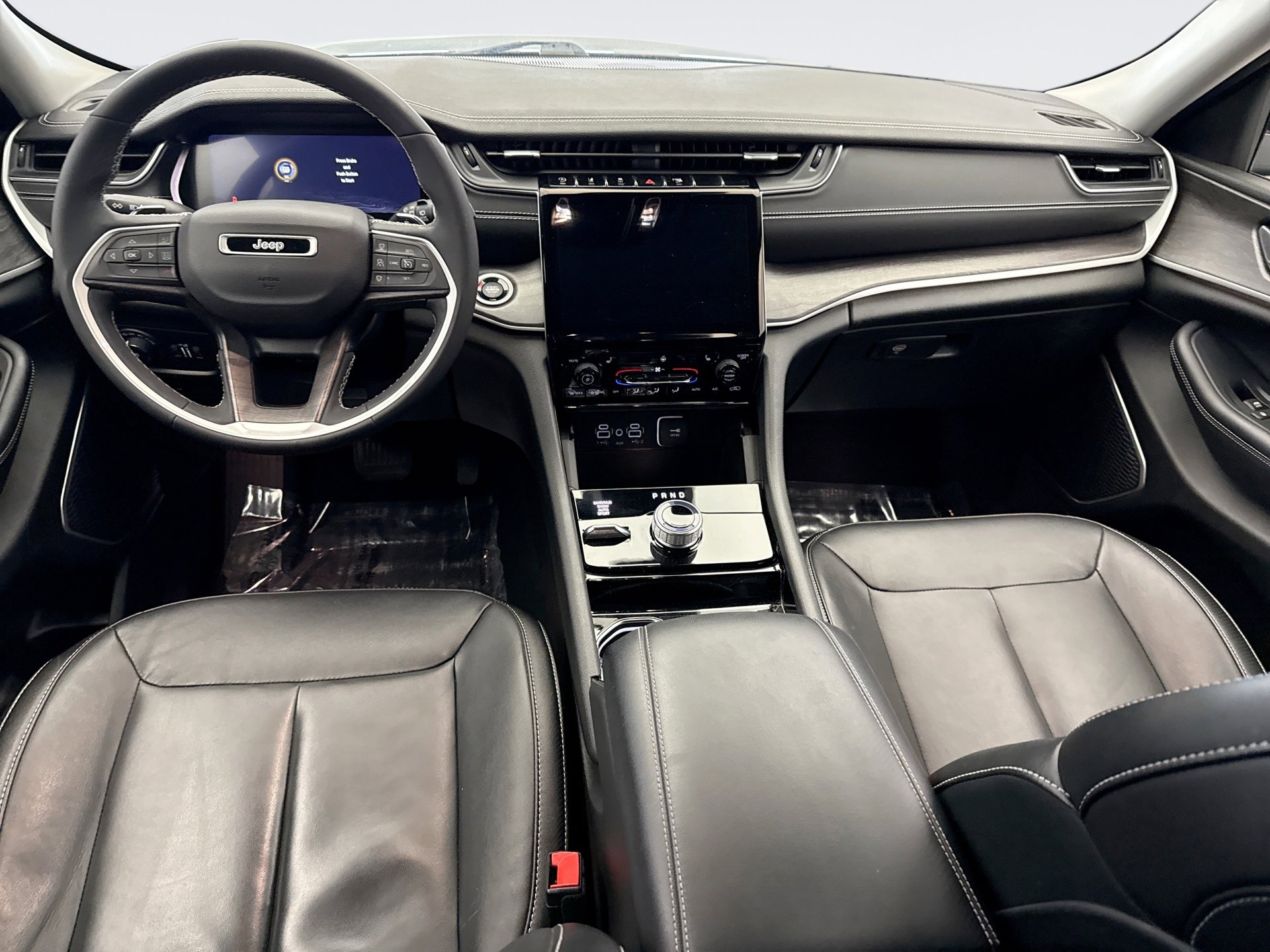 Used 2023 Jeep Grand Cherokee Limited image 14