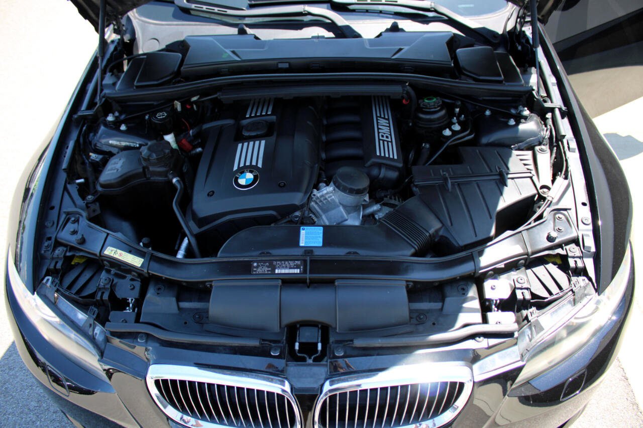 Used 2007 BMW 328i Convertible image 24