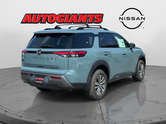 New 2026 Nissan Pathfinder SL AWD/4WD image 2