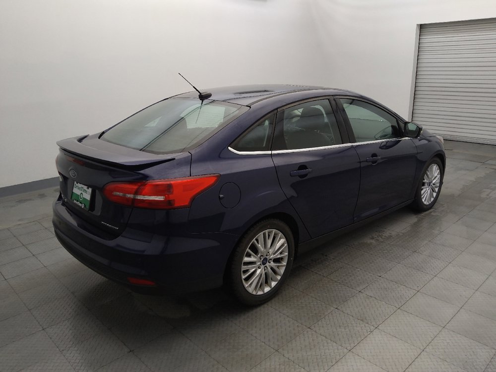 Used 2017 Ford Focus Titanium w/ Titanium Technology Package FWD image 9
