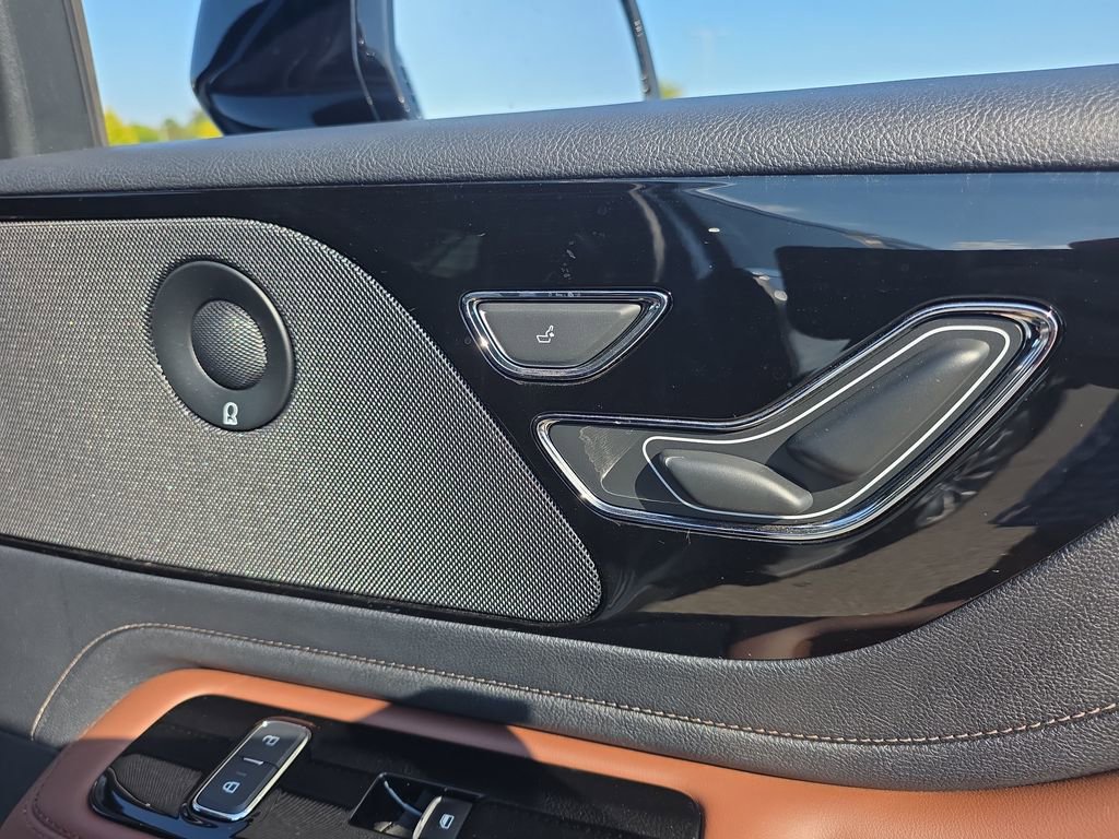 Used 2025 Lincoln Aviator Reserve w/ Illumination Package image 22
