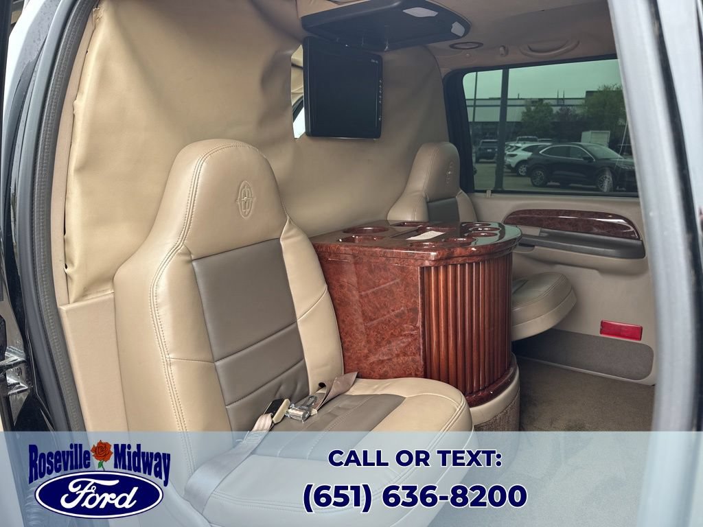 Used 2004 Ford Excursion XLT AWD/4WD image 12