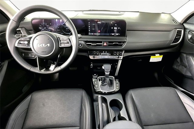 Certified 2026 Kia Seltos EX w/ EX Sunroof Package image 7