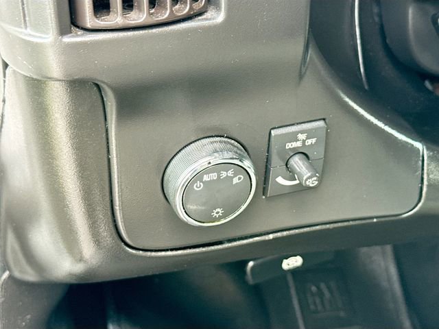 Used 2020 Chevrolet Express 3500 LT w/ LT Preferred Equipment Group image 9