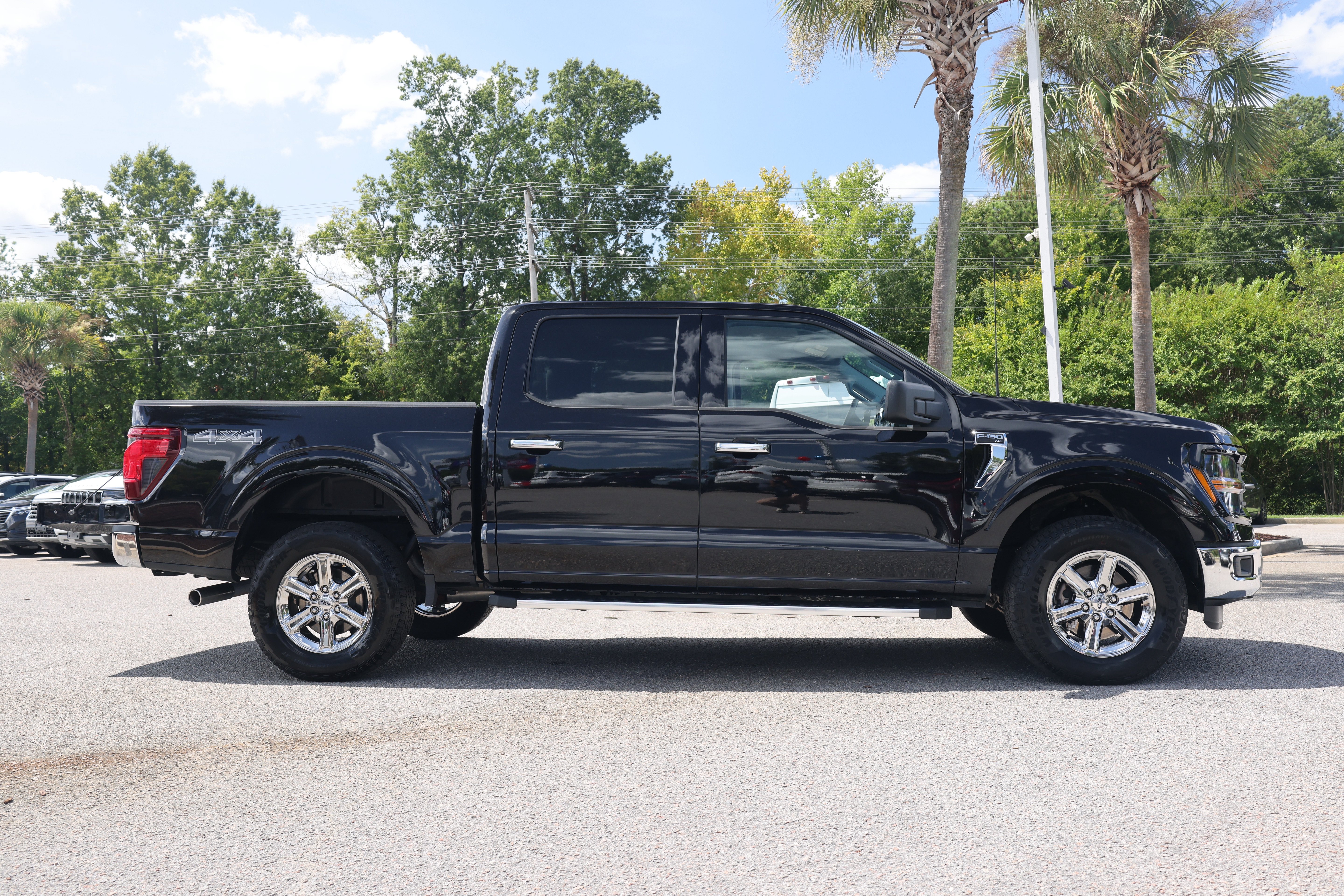 Used 2025 Ford F150 XLT w/ Equipment Group 301A Standard AWD/4WD image 6