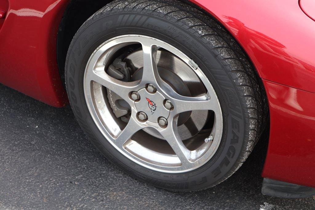 Used 2002 Chevrolet Corvette Coupe w/ Preferred Equipment Group2 image 5