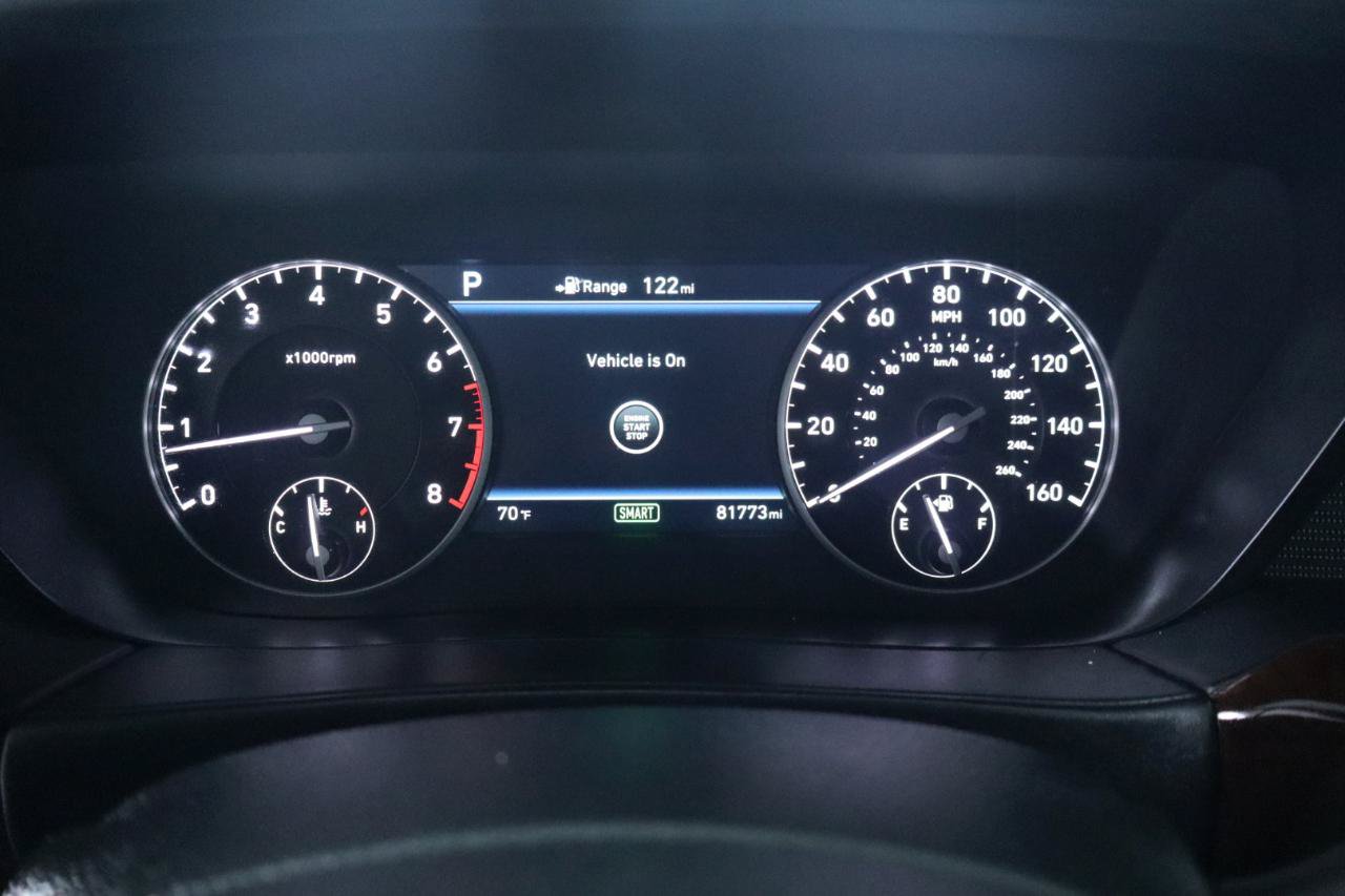 Used 2018 Genesis G90 3.3T Premium RWD image 25