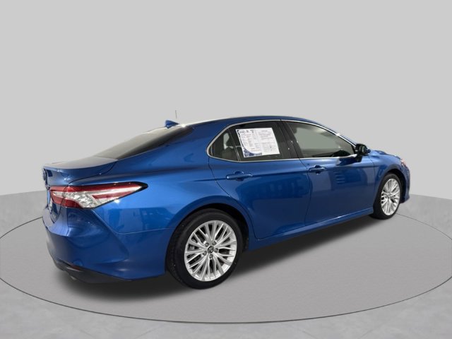 Used 2019 Toyota Camry XLE FWD image 12