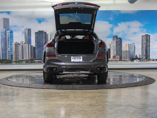 New 2027 BMW X6 xDrive40i w/ Executive Package AWD/4WD image 12