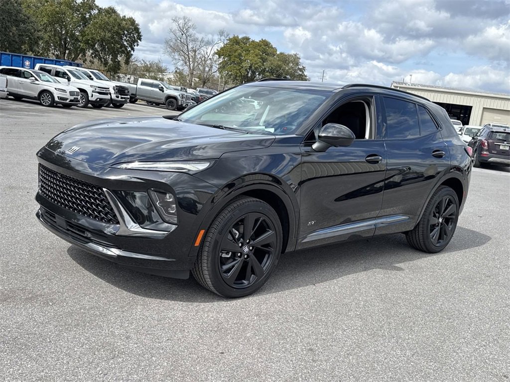 New 2025 Buick Envision Sport Touring image 4