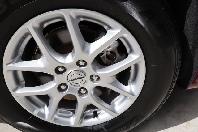 Used 2023 Chrysler Voyager LX FWD image 43