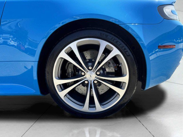 Used 2011 Aston Martin V12 Vantage Coupe image 51