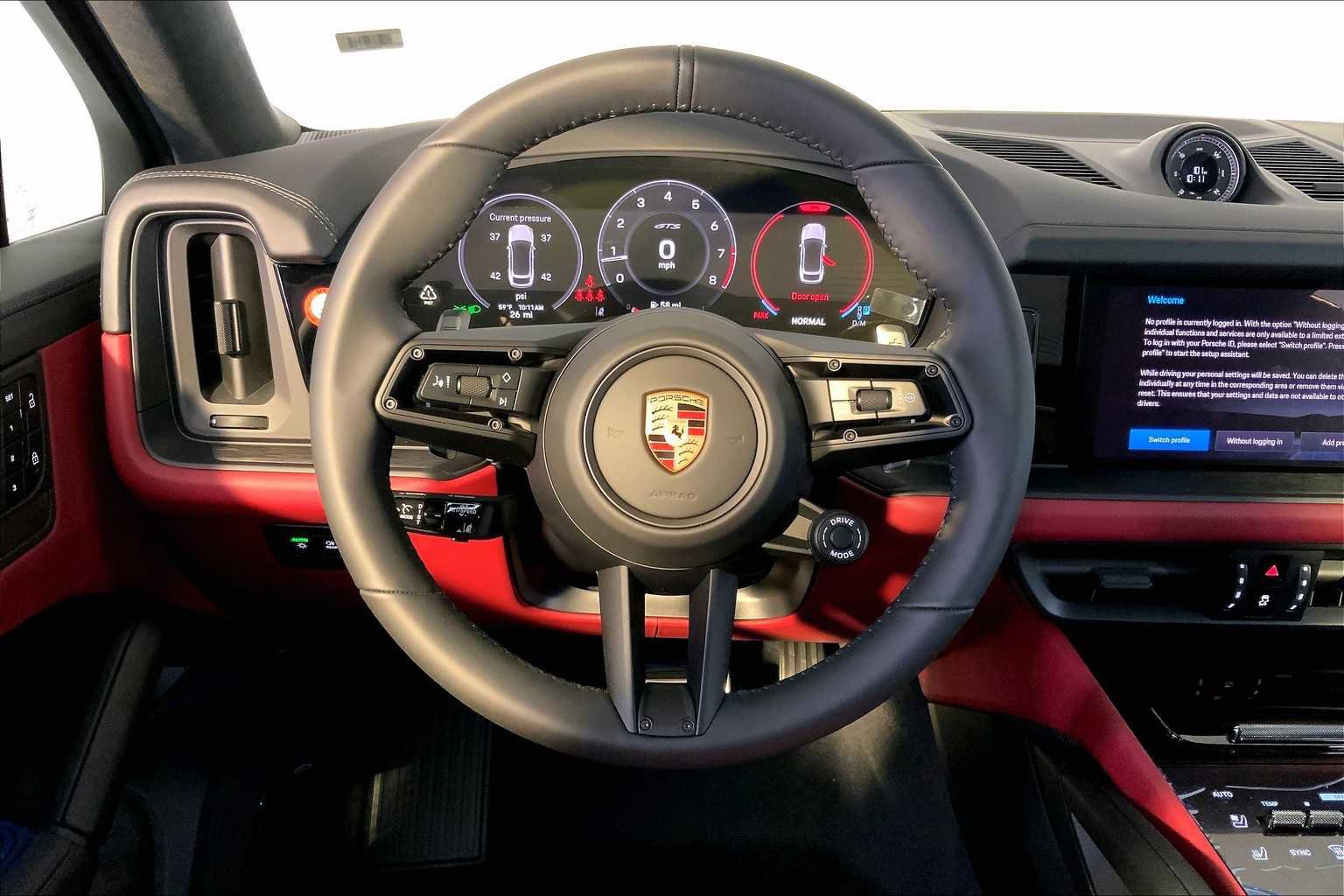 New 2026 Porsche Cayenne GTS image 15