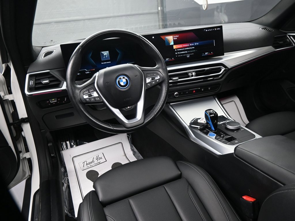 Used 2022 BMW i4 eDrive40 w/ Premium Package image 11