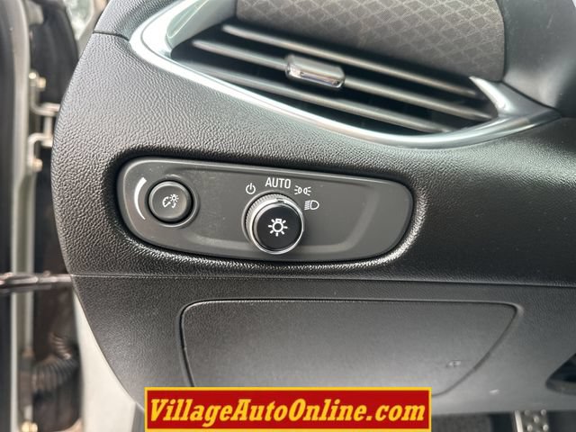 Used 2016 Chevrolet Malibu LT FWD image 26