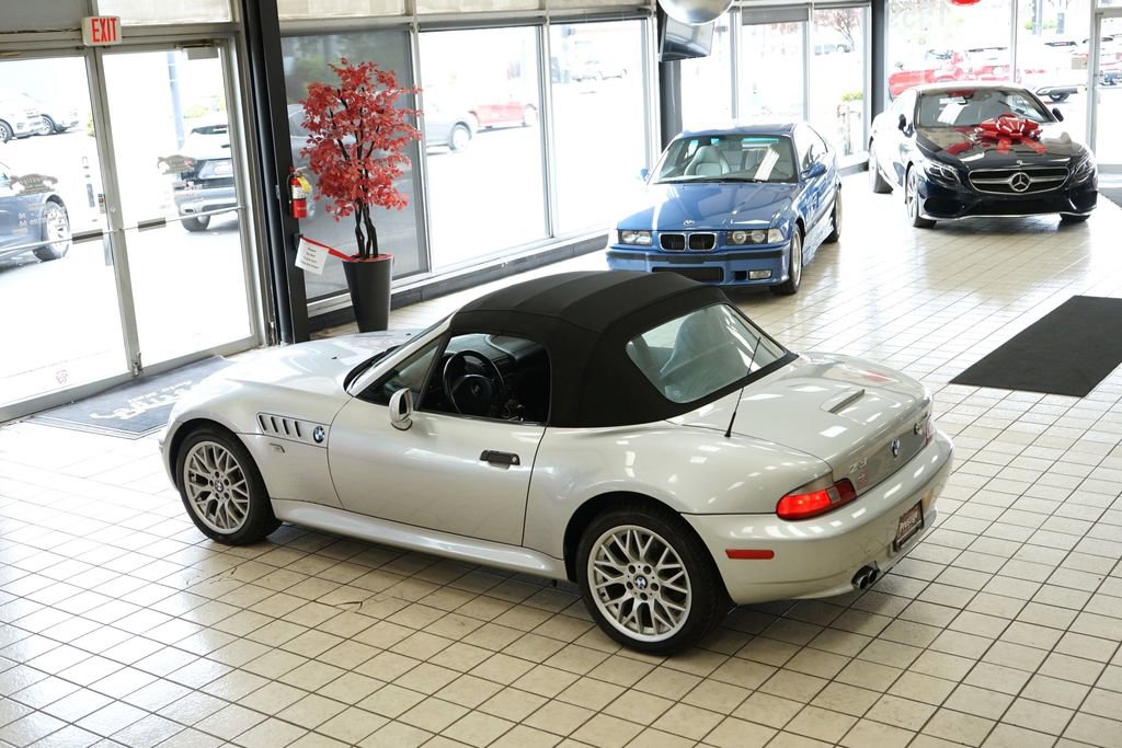 Used 2001 BMW Z3 3.0i RWD image 65