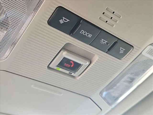 Used 2025 Toyota RAV4 LE AWD/4WD image 20