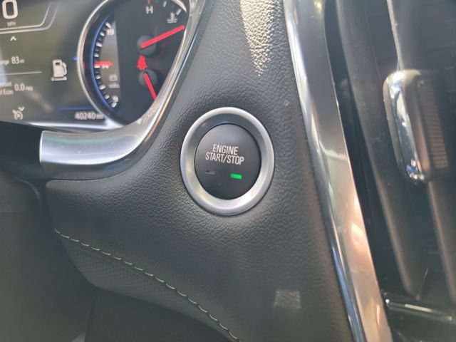 Used 2023 Chevrolet Traverse Premier FWD image 34