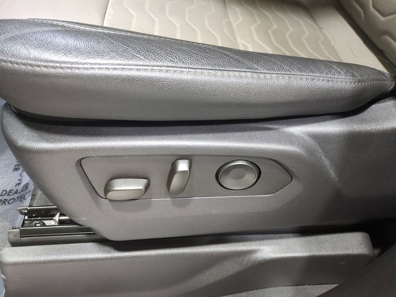 Used 2023 Chevrolet Silverado 1500 ZR2 w/ Technology Package AWD/4WD image 20