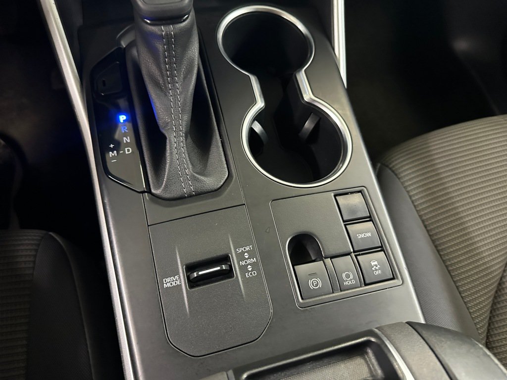 Used 2023 Toyota Highlander L FWD image 14