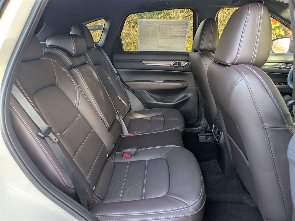 New 2025 MAZDA CX-5 Signature image 29