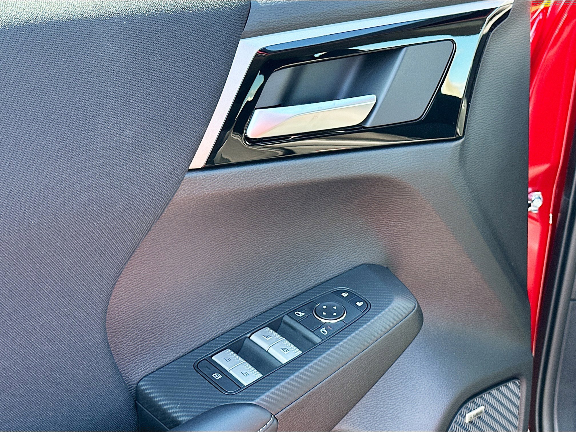 New 2026 Mitsubishi Outlander ES image 13