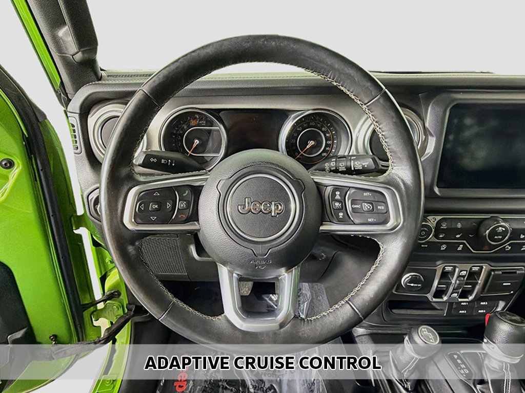 Used 2019 Jeep Wrangler Unlimited Sahara w/ Dual Top Group AWD/4WD image 6