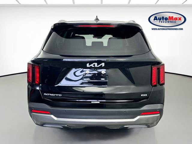 Used 2024 Kia Sorento S AWD/4WD image 7