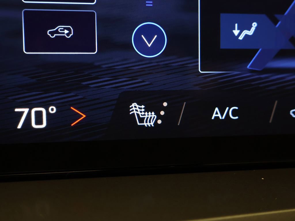 Used 2026 Chevrolet Traverse LT w/ Driver Confidence Package image 49