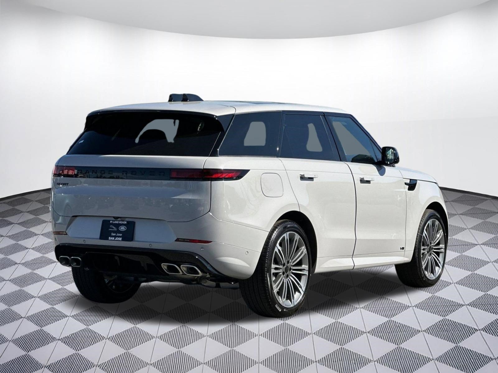 New 2026 Land Rover Range Rover Sport Dynamic SE AWD/4WD image 9