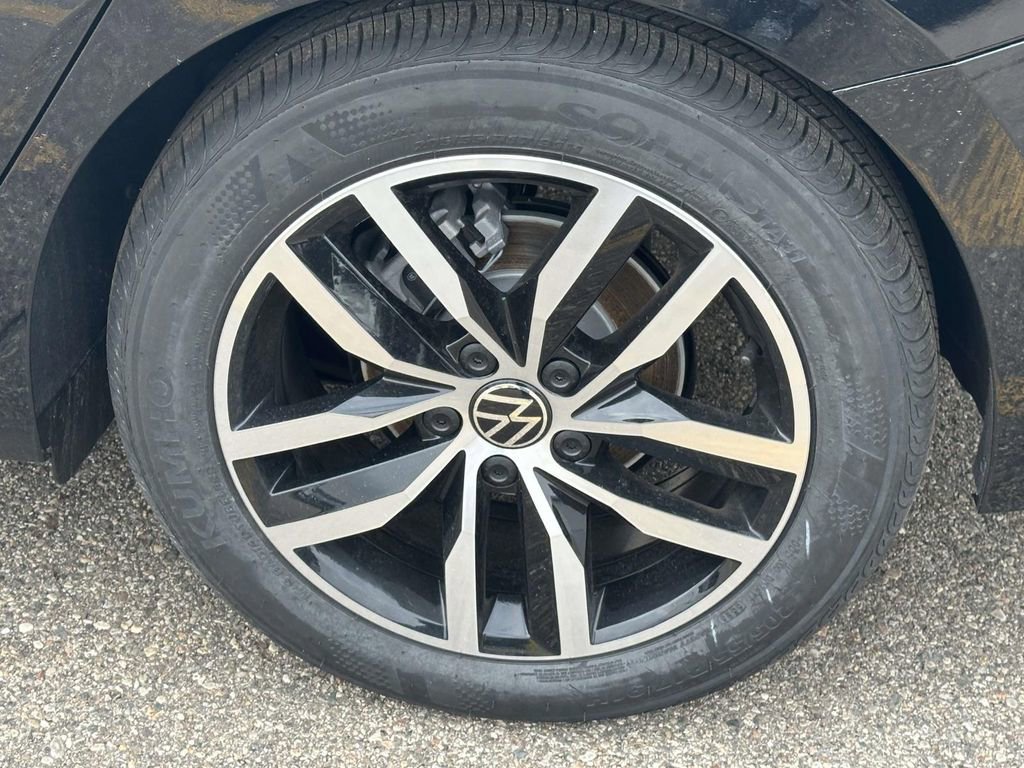 New 2026 Volkswagen Jetta SE image 7