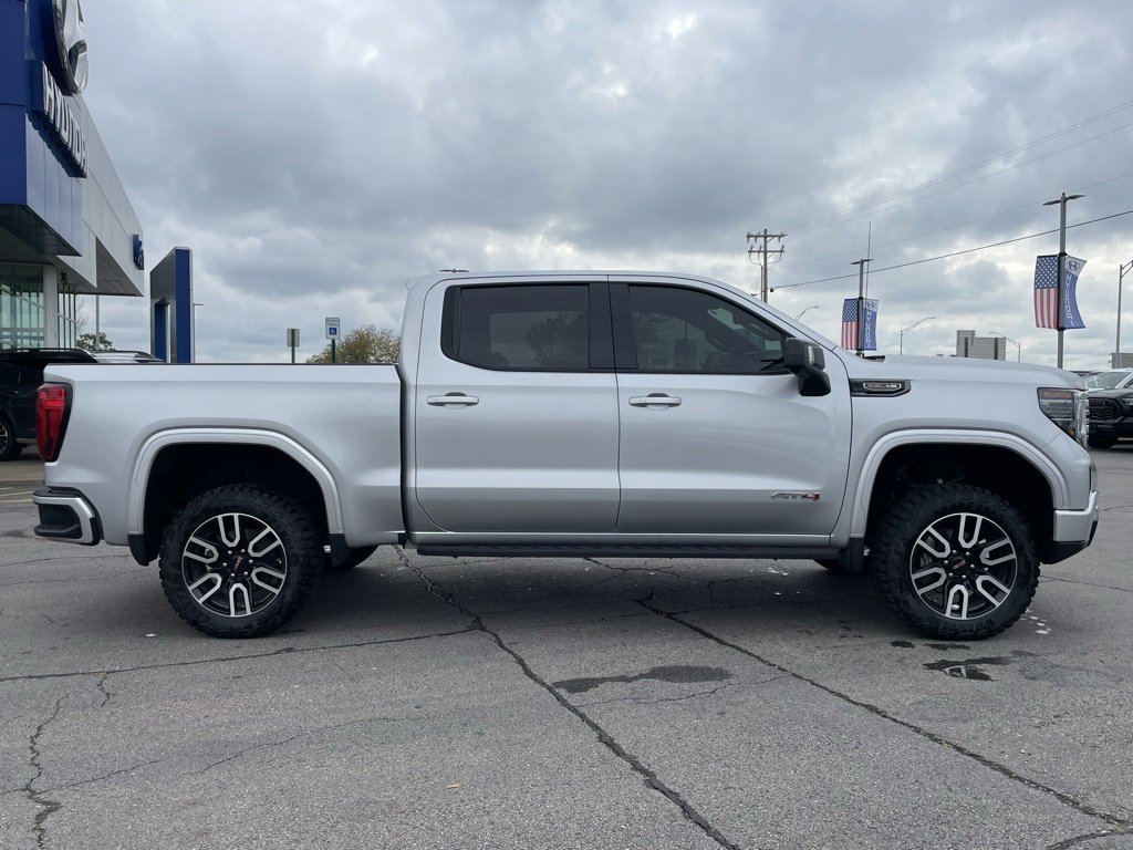 Used 2022 GMC Sierra 1500 AT4 w/ AT4 Premium Package image 8