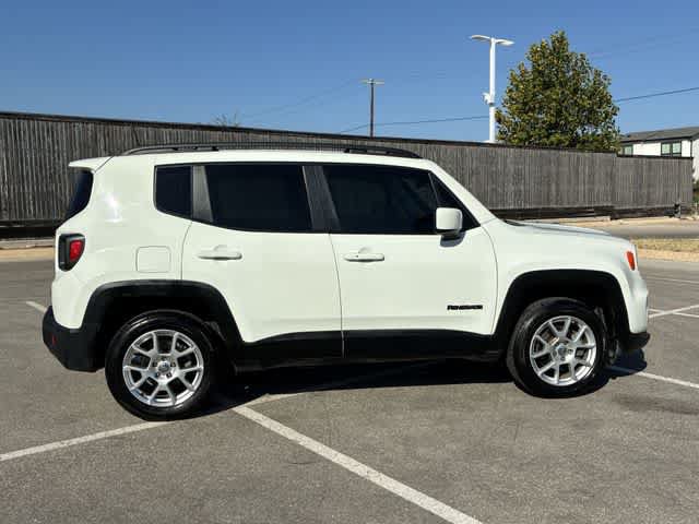 Used 2019 Jeep Renegade Latitude w/ Cold Weather Group AWD/4WD image 7