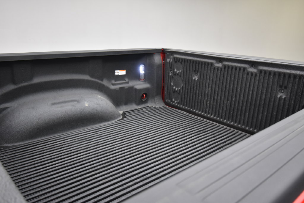 Used 2025 RAM 1500 Laramie AWD/4WD image 26