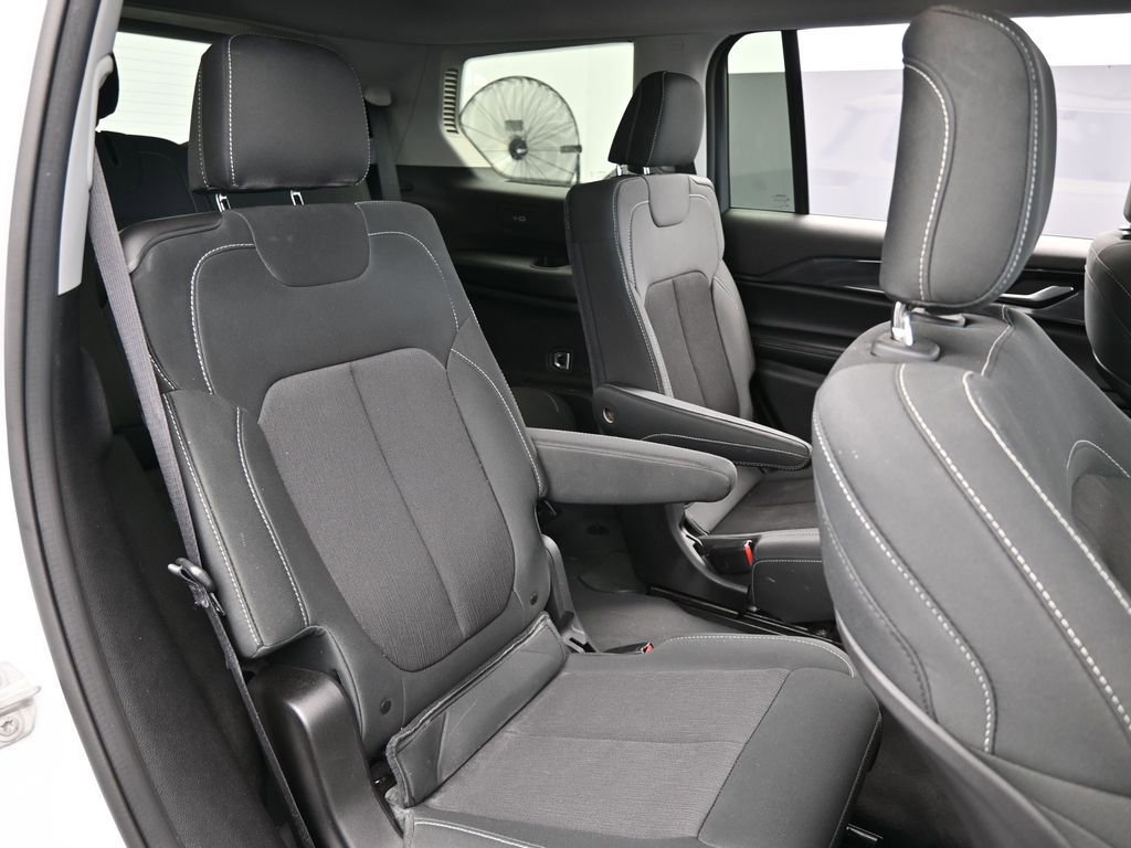 Used 2023 Jeep Grand Cherokee L Laredo w/ Luxury Tech Group I image 46