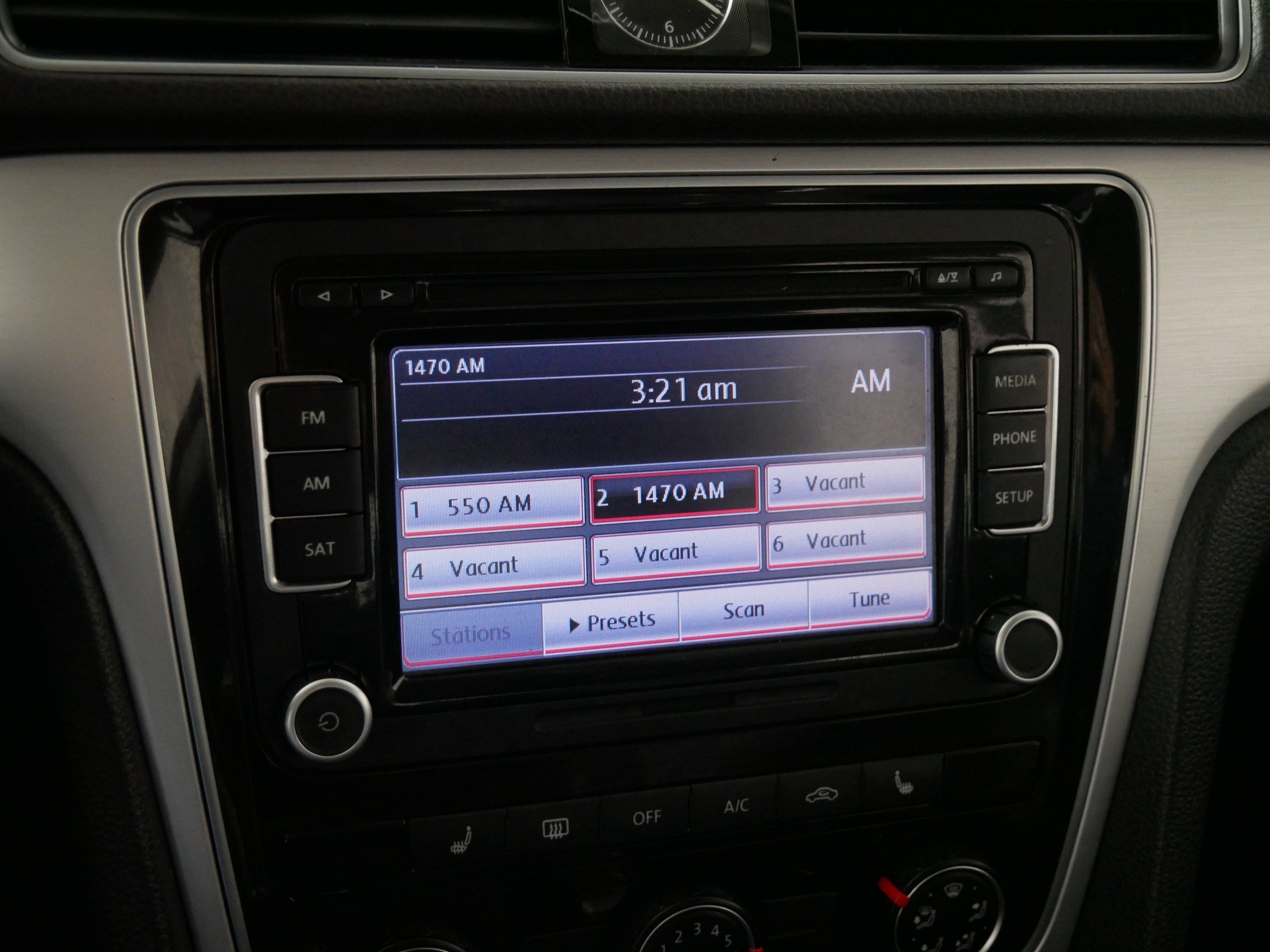 Used 2013 Volkswagen Passat 2.5 SE image 22