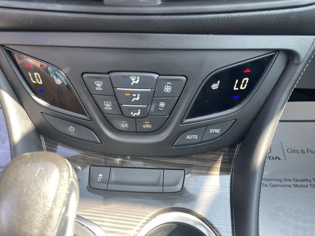 Used 2019 Buick Envision Essence AWD/4WD image 25