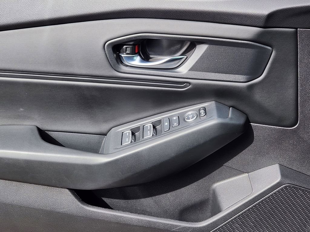 Used 2023 Honda Accord EX image 13