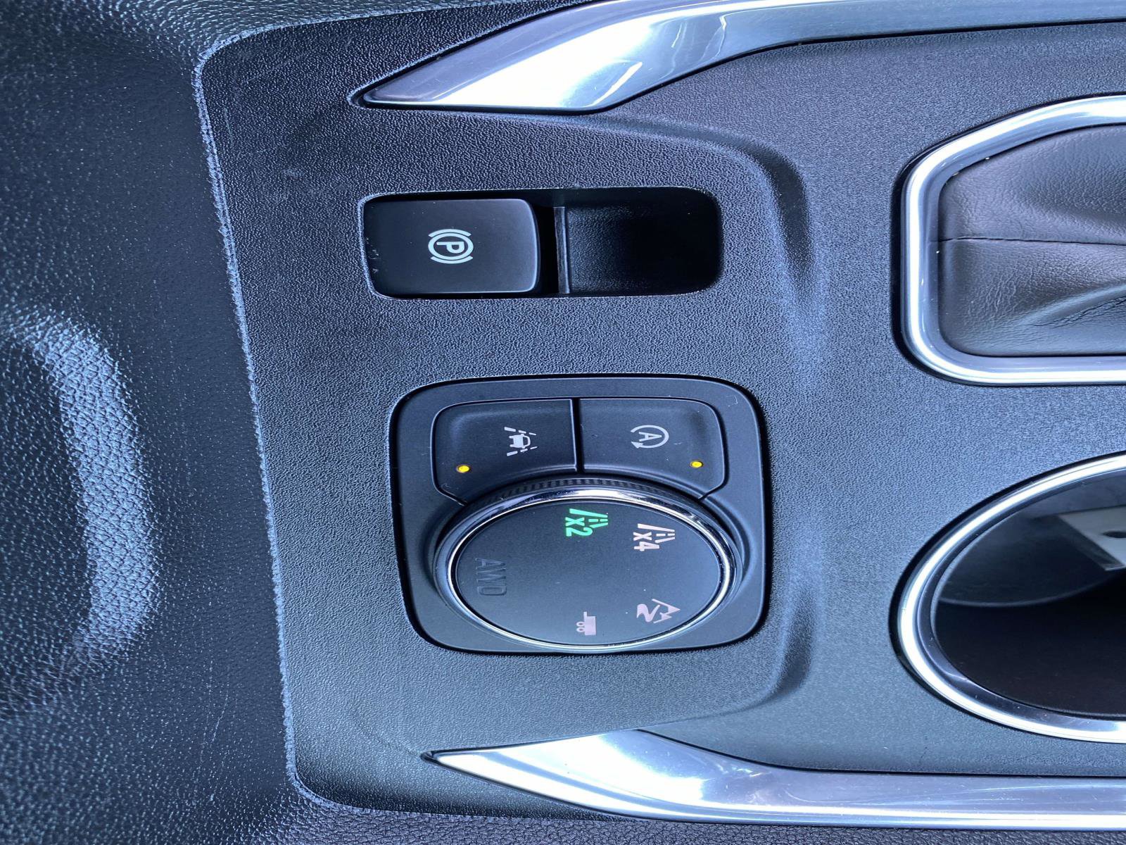 Used 2022 Chevrolet Traverse LT w/ LPO, Floor Liner Package image 14