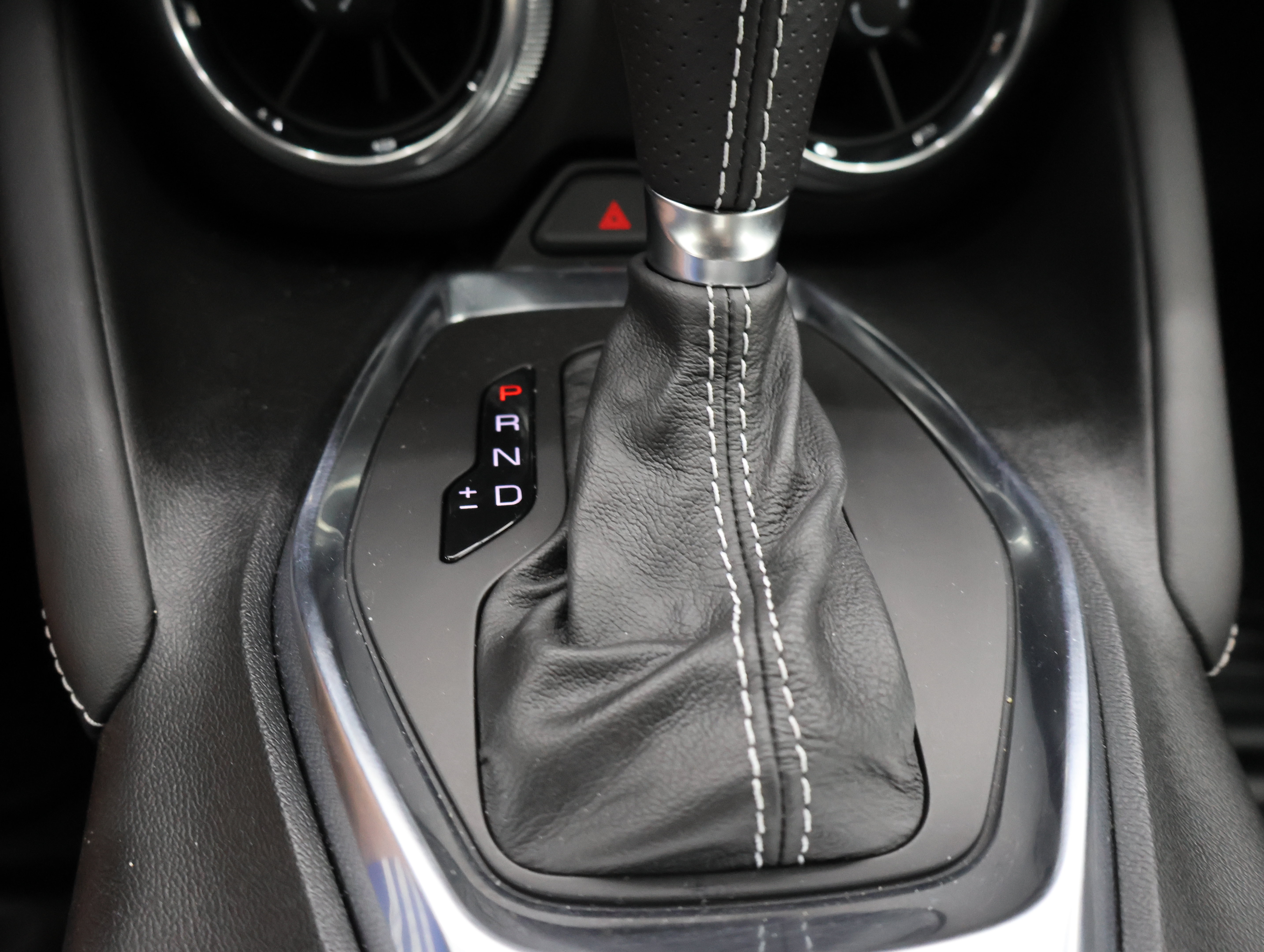 Used 2020 Chevrolet Camaro SS RWD image 42