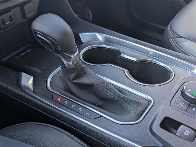 Used 2023 Chevrolet Traverse LT image 13