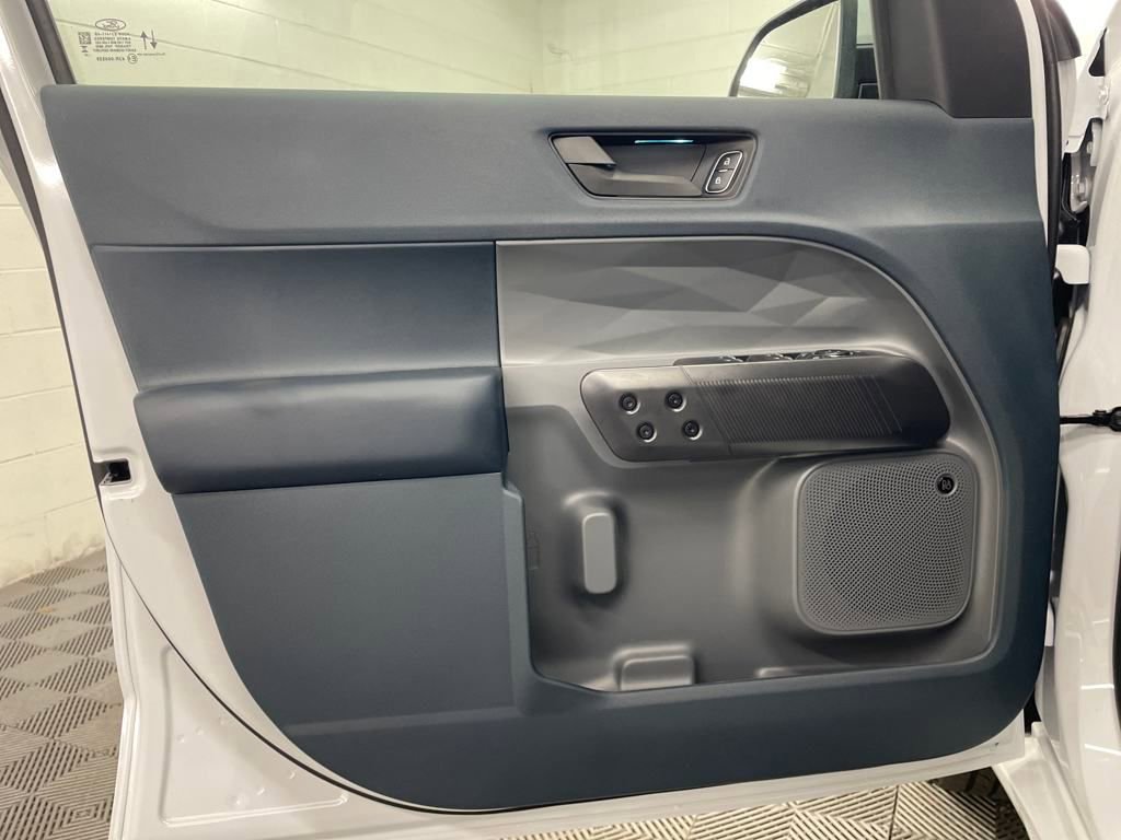 New 2025 Ford Maverick Lobo image 16