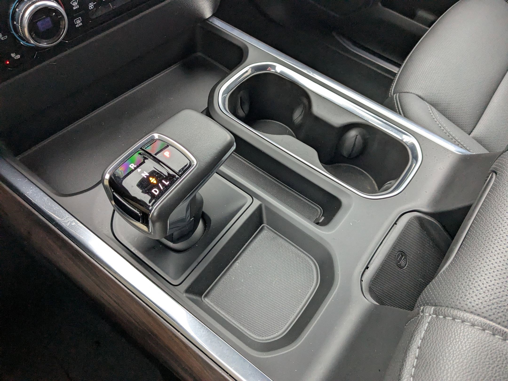 Used 2022 GMC Sierra 1500 SLT w/ SLT Convenience Package image 26