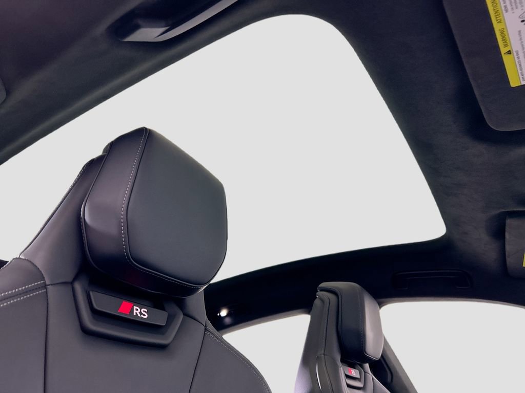 New 2026 Audi RS e-tron GT performance image 17