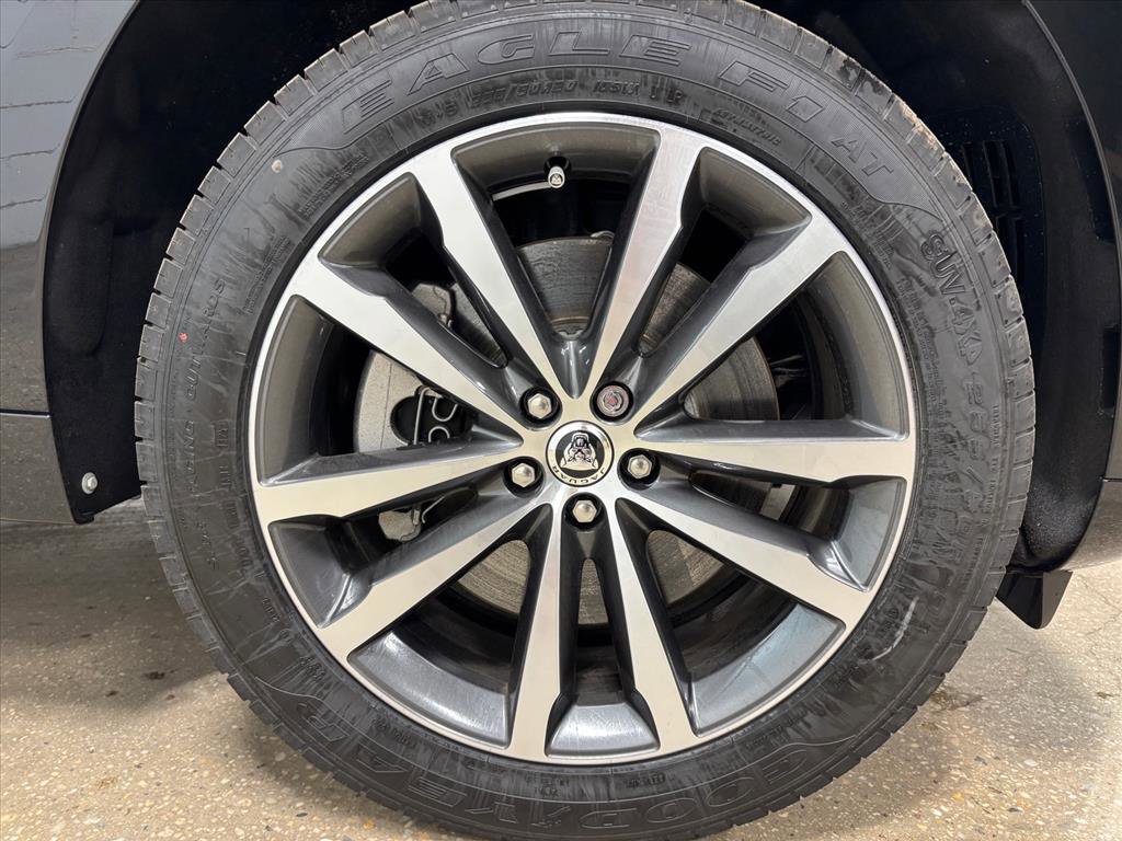 New 2026 Jaguar F-PACE R-Dynamic S image 11