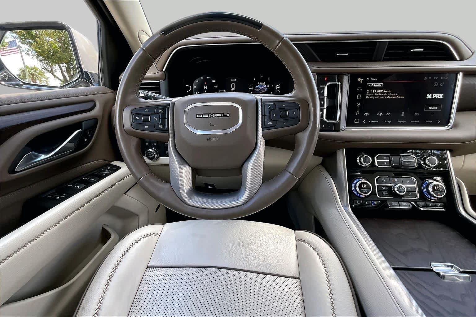 Used 2024 GMC Yukon Denali w/ Advanced Technology Package AWD/4WD image 11