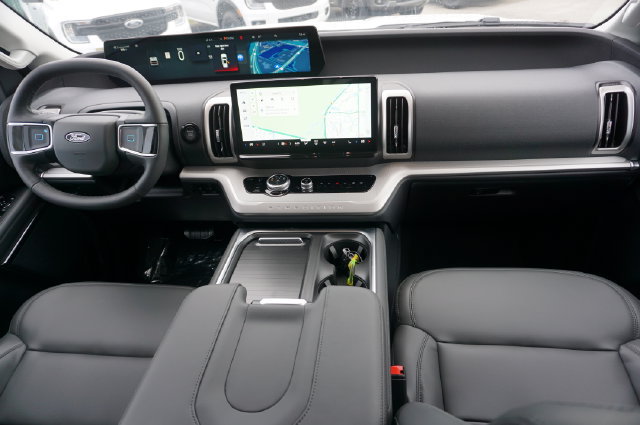 New 2026 Ford Expedition Max Active RWD image 6